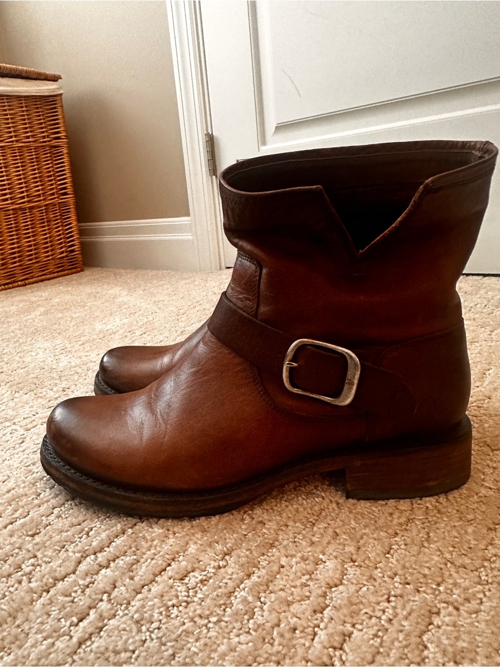 FRYE Classic Brown Leather Ankle Boots with Buckle